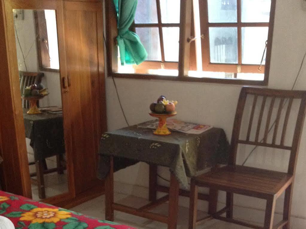Oyo 90532 Verra Guest House Seminyak Eksteriør bilde
